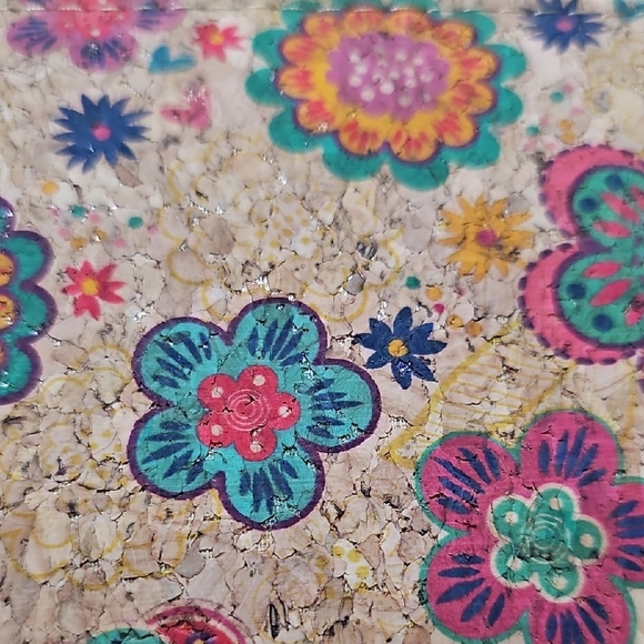 Floral  Wallet - Picture 5 of 5